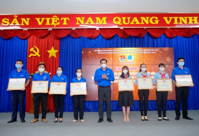 Tham dự Hội nghị tổng kết công tác Đoàn, Hội và phong trào thanh thiếu nhi TP. Thủ Dầu Một năm 2021