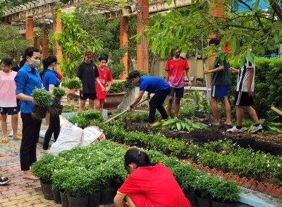 Xây dựng cảnh quang nhà trường gắn với cuộc vận động xây dựng nếp sống văn hóa - văn minh đô thị, chuẩn bị đón năm học mới 2022-2023