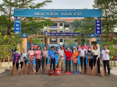 Ra quân dọn dẹp vệ sinh chào mừng kỷ niệm ngày thành lập Đảng 03/02 và Tết Nguyên Đán Quý Mão năm 2023