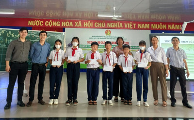 Sinh hoạt ngoại khóa "Vui học toán 6" năm học 2023-2024