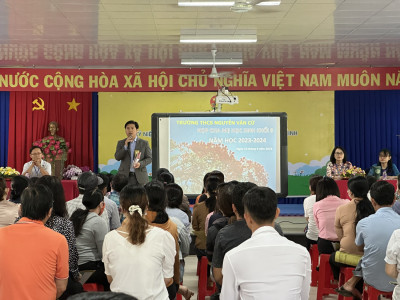 Họp phụ huynh học sinh lớp 9 năm học 2023-2024 - Tư vấn, phân luồng tuyển sinh lớp 10