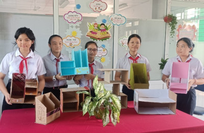 Hoạt động dạy học theo dự án STEAM: Tiết học trải nghiệm công nghệ 8 bài Quy trình thiết kế kỹ thuật (Thiết kế kệ đựng sách) năm học 2023-2024