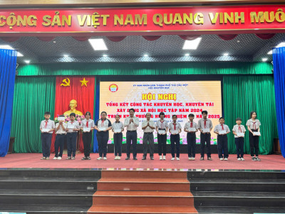 Tham dự Hội nghị tổng kết công tác khuyến học, khuyến tài, xây dựng xã hội học tập năm 2024 và triển khai nhiệm vụ năm 2025