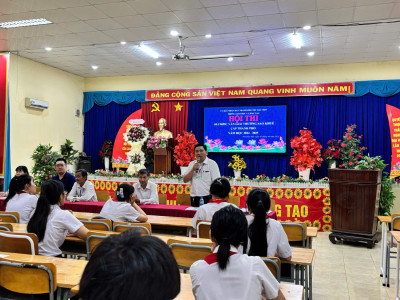 Tham gia kỳ thi học sinh giỏi giải thưởng Sao Khuê cấp thành phố năm học 2024 - 2025