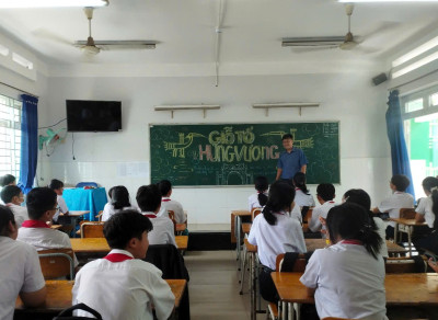 Sinh hoạt ý nghĩa ngày Giỗ Tổ Hùng Vương năm học 2024-2025