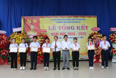 Lễ tổng kết năm học 2024 - 2025