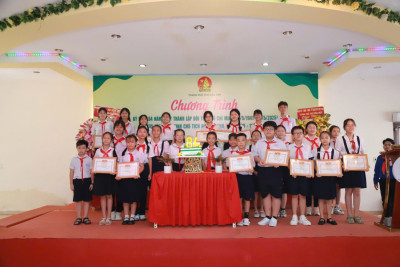 Tham dự họp mặt kỷ niệm 84 năm ngày thành lập Đội thiếu niên tiền phong Hồ Chí Minh (15/5/1941-15/5/2025)