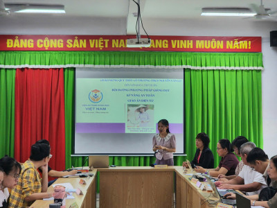 Tập huấn "Bồi dưỡng phương pháp giảng dạy kỹ năng an toàn, giáo án điện tử" năm học 2025 - 2026