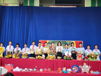 Hoạt động trải nghiệm hướng nghiệp “Vui hội Trăng rằm” năm học 2025-2026