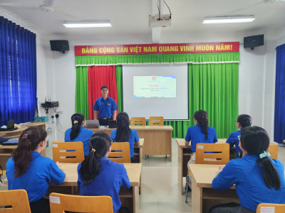 Sinh hoạt Chi đoàn tháng 10 năm 2025