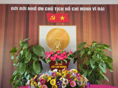 Tiếp tục thực hiện hiệu quả việc xây dựng và phát huy giá trị Phòng không gian văn hóa Bác Hồ trường THCS Nguyễn Văn Cừ