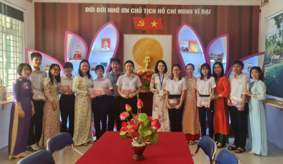 Họp mặt đội tuyển trường THCS Nguyễn Văn Cừ tham dự kì thi học sinh giỏi lớp 9 cấp thành phố năm học 2025-2026