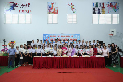 Trường THCS Nguyễn Văn Cừ tổ chức Lễ tri ân và trưởng thành, sinh nhật tuổi 15 niên khóa 2022-2026