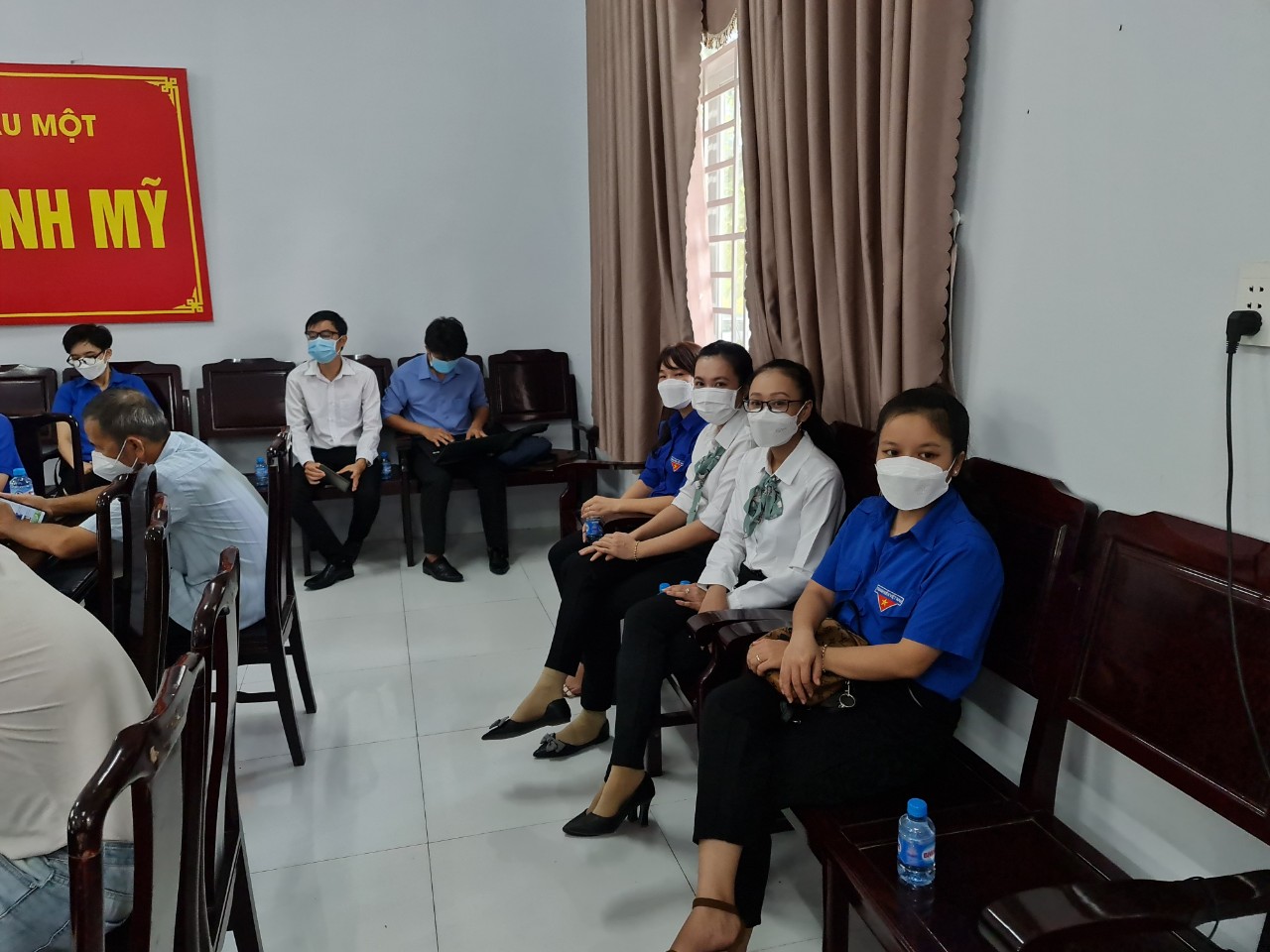 z2906690998690 8b6b3a54c4c4994212b854fad621b5ea