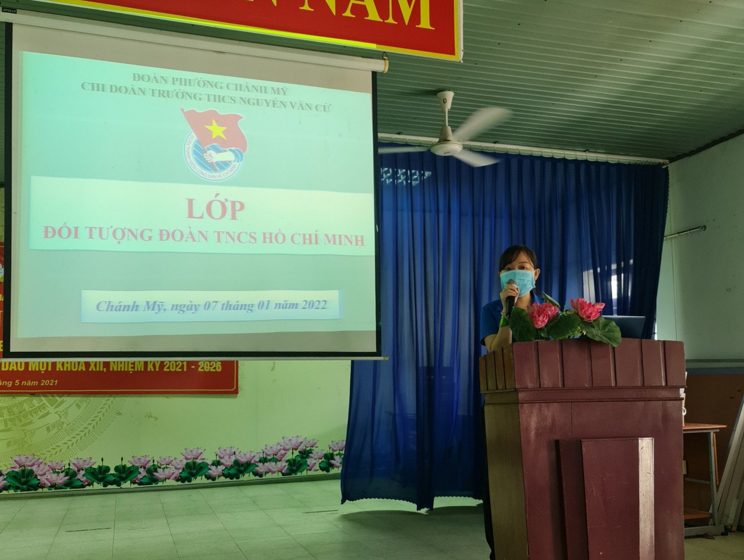 Lớp Cảm tình đoàn cho học sinh khối 9 và chương trình góp quỹ "Thắp sáng ước mơ" năm học 2021-2022