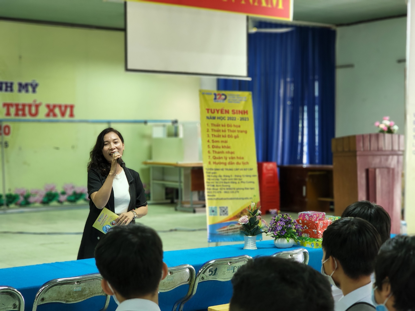 Hướng nghiệp tuyển sinh trường trung cấp Mỹ thuật - Văn hóa Bình Dương - Năm học 2021-2022