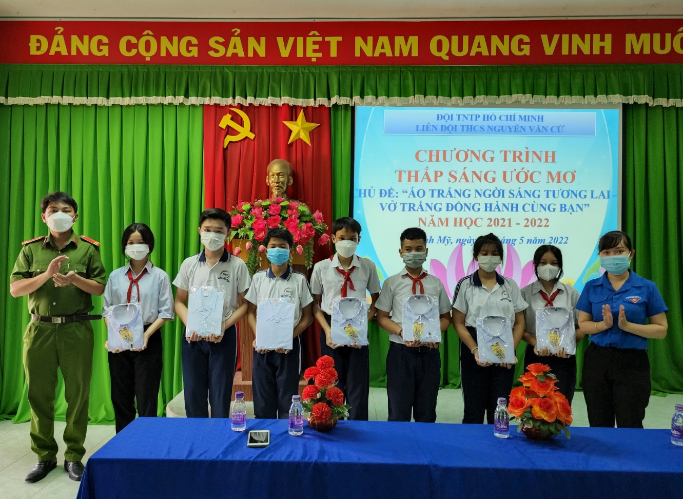 Chương trình "Thắp sáng ước mơ" năm học 2021-2022