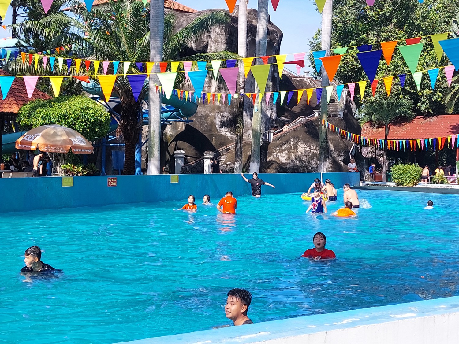 z3646848297355 84c2bb14aed0fdf1ed031c2e47e1464e