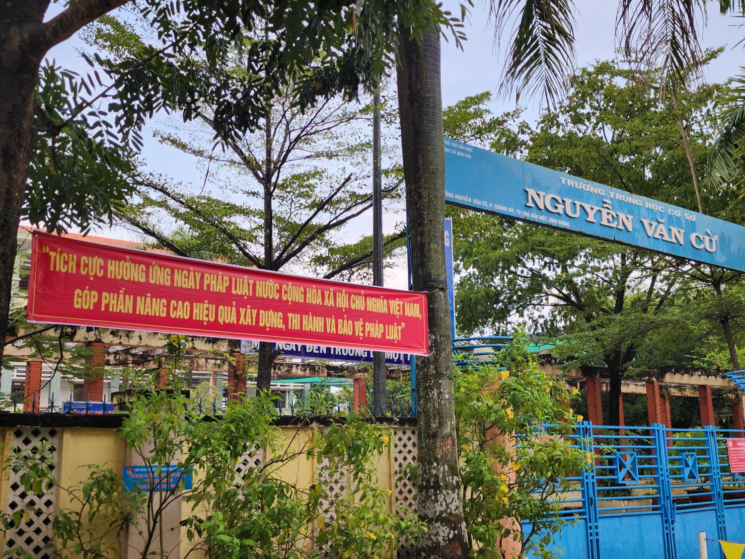 z3858808099613 b975f3b2f593bd42393fa0e6e91e3294