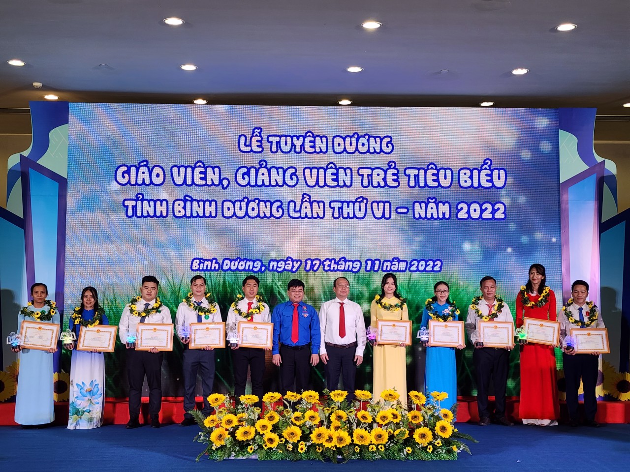 Lễ tuyên dương “Giáo viên, giảng viên trẻ tiêu biểu” lần thứ VI