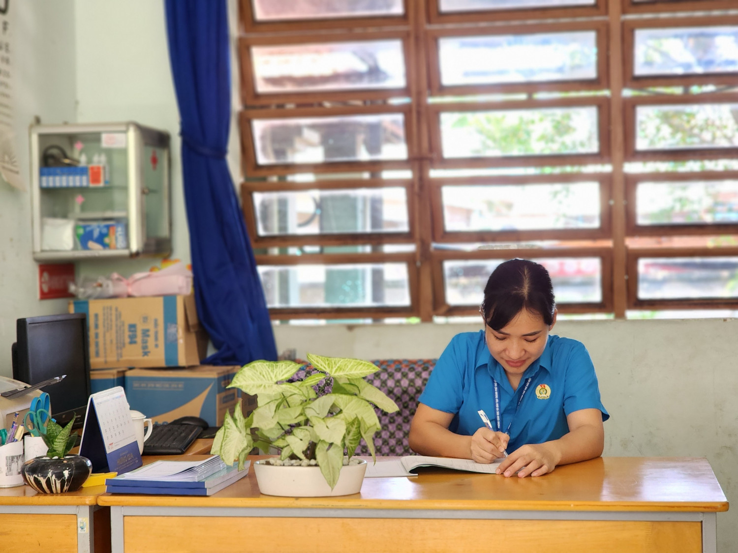 z4237986846903 e6c24d3830766f51c5c6e7bab03fdeb9