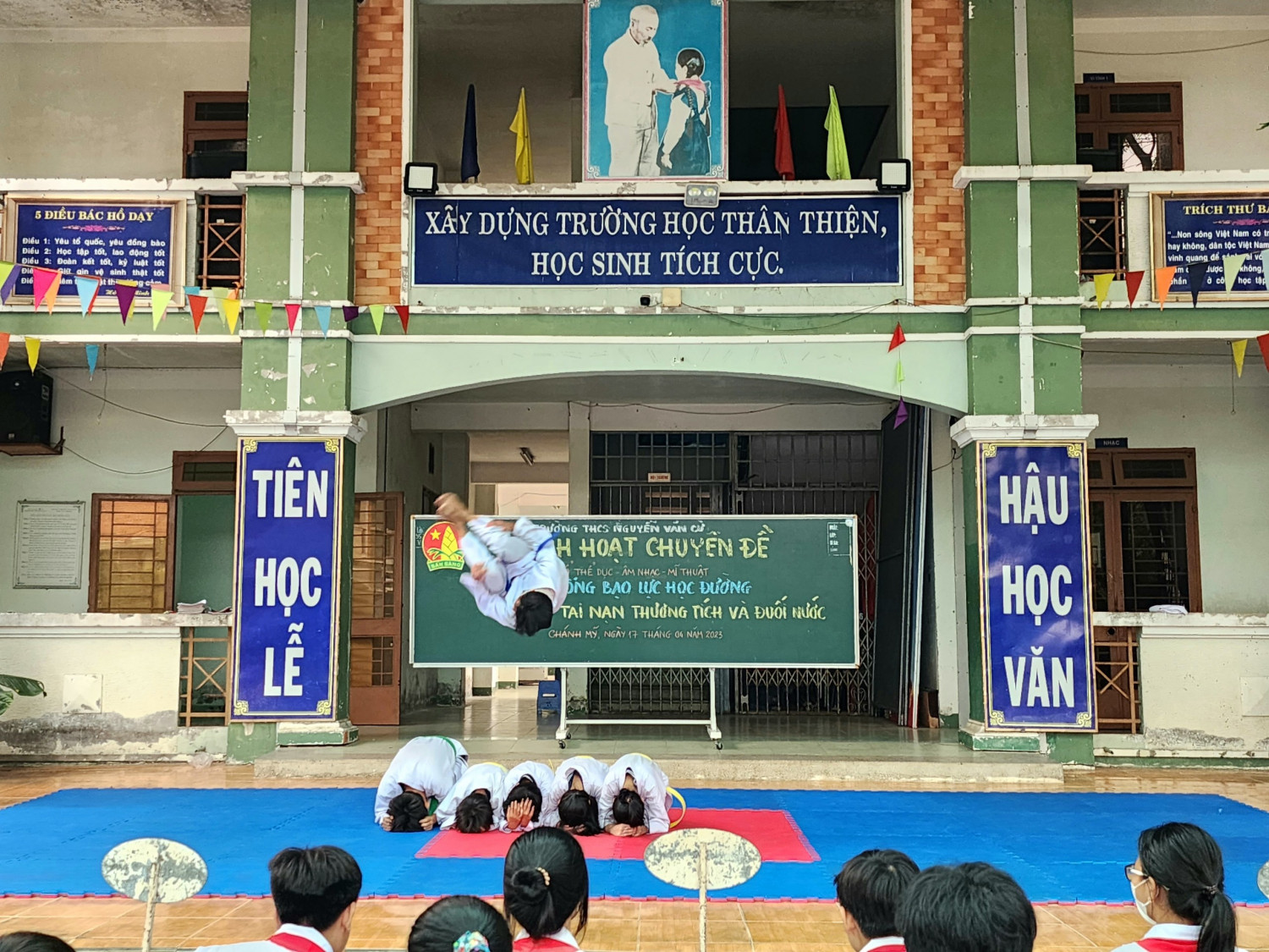 z4272804138058 ca2dbfd7a3f94e6fcda4970356515336