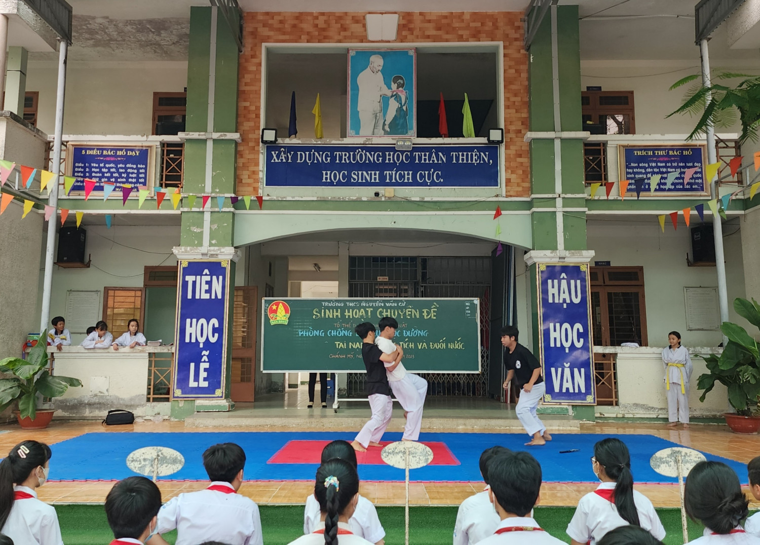 z4272804293408 707583747c3cd1cb63e9eb9fdc22330d