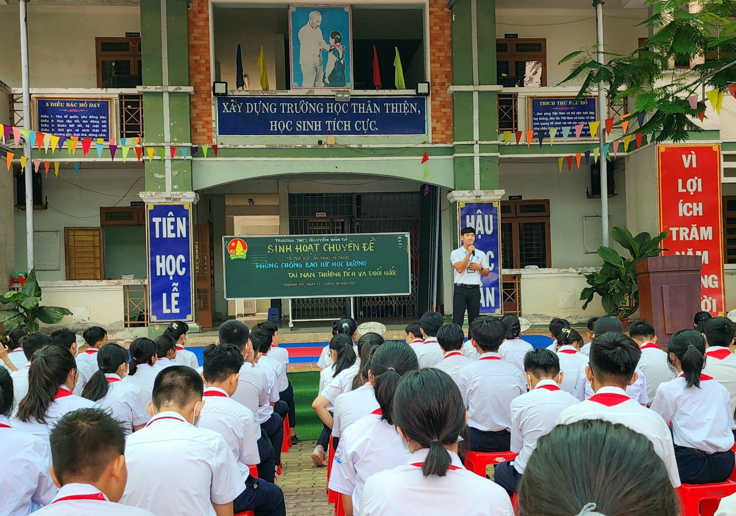 z4272804424355 72b39dfa2e7f711233e87d33281d213f