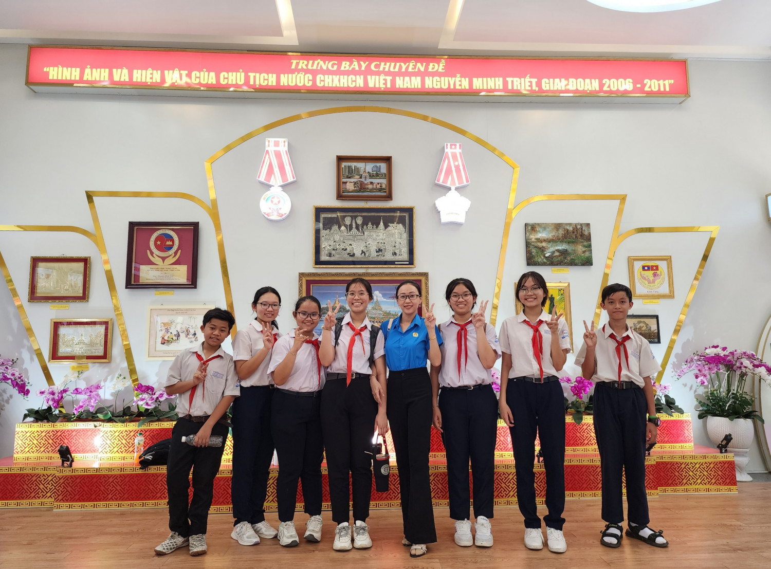 z4322609922587 eaf27cf85915fed48c2d8c6f7a5f44c1