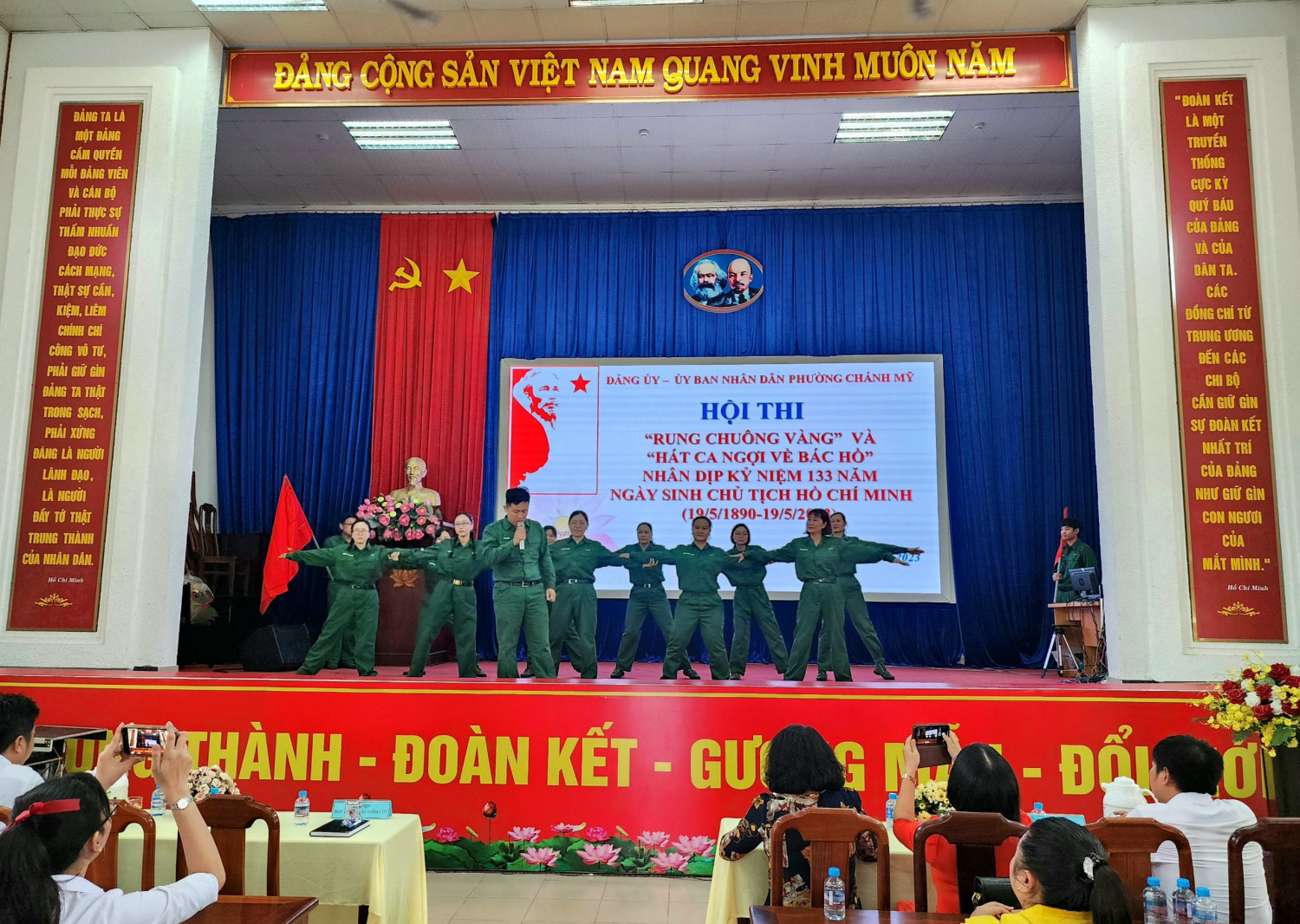 z4363155217449 bc1c174007c34e9f266d0339d7055fd2