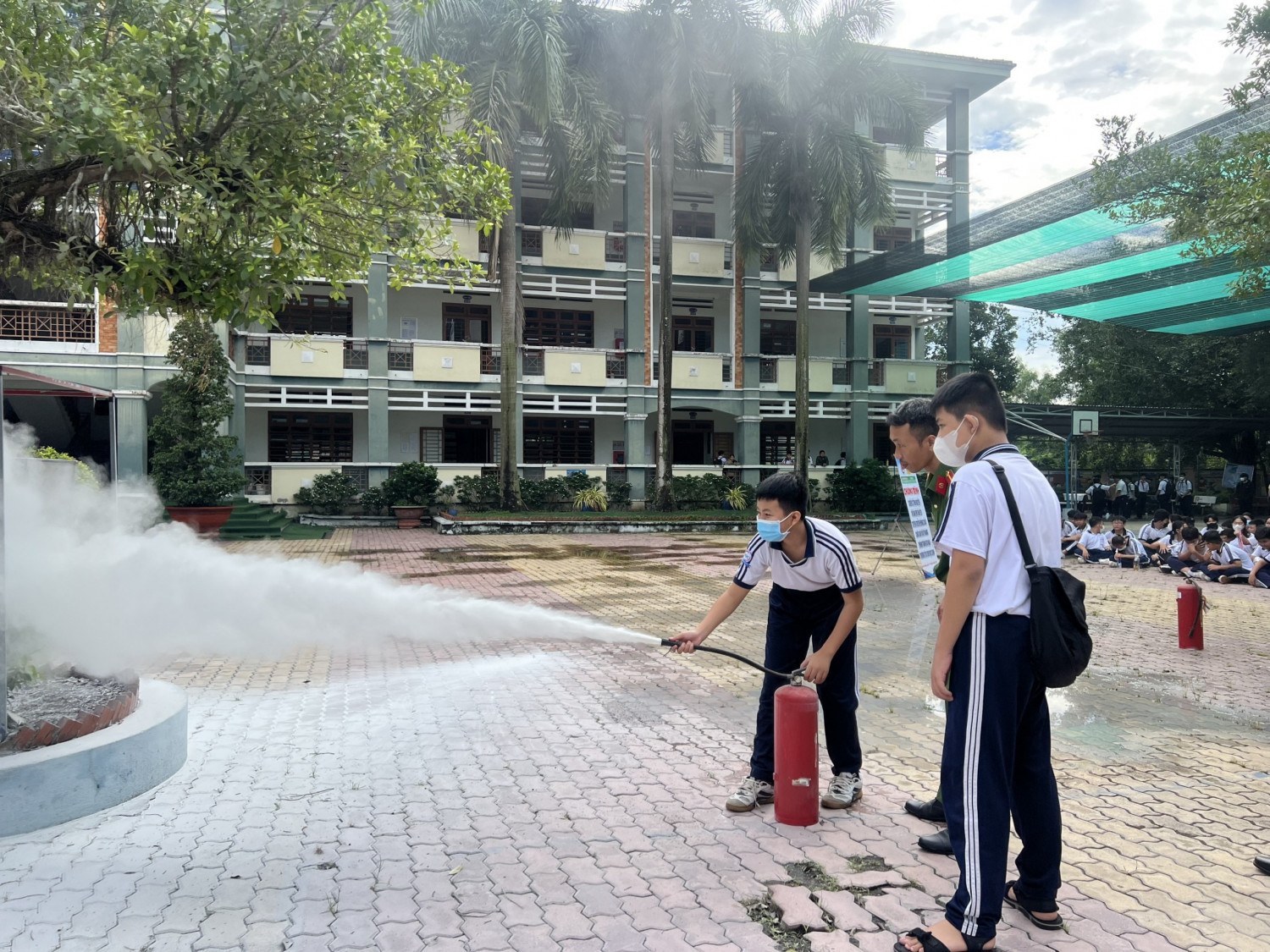 z4429753020696 6db44b6b430a4d388beae659e0cf52d4