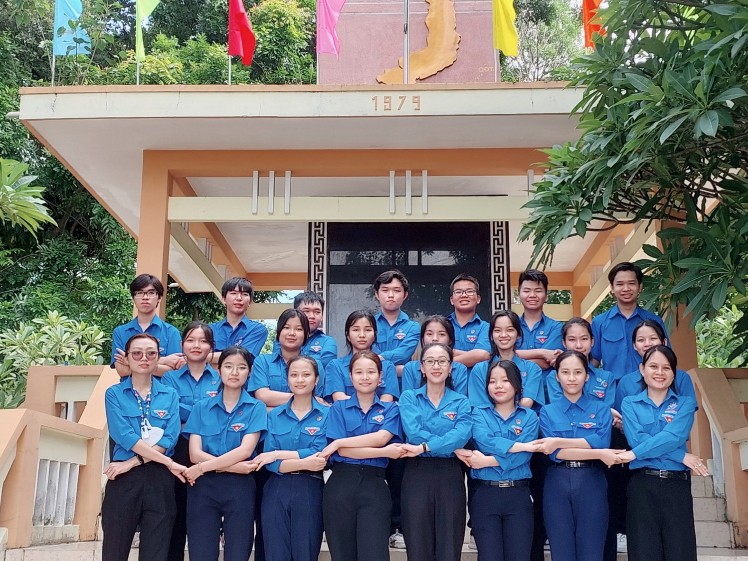 Lễ kết nạp Đoàn đợt 2 - Hoạt động kỷ niệm 76 năm Ngày Thương binh - Liệt sỹ (27/7/1947 - 27/7/2023)