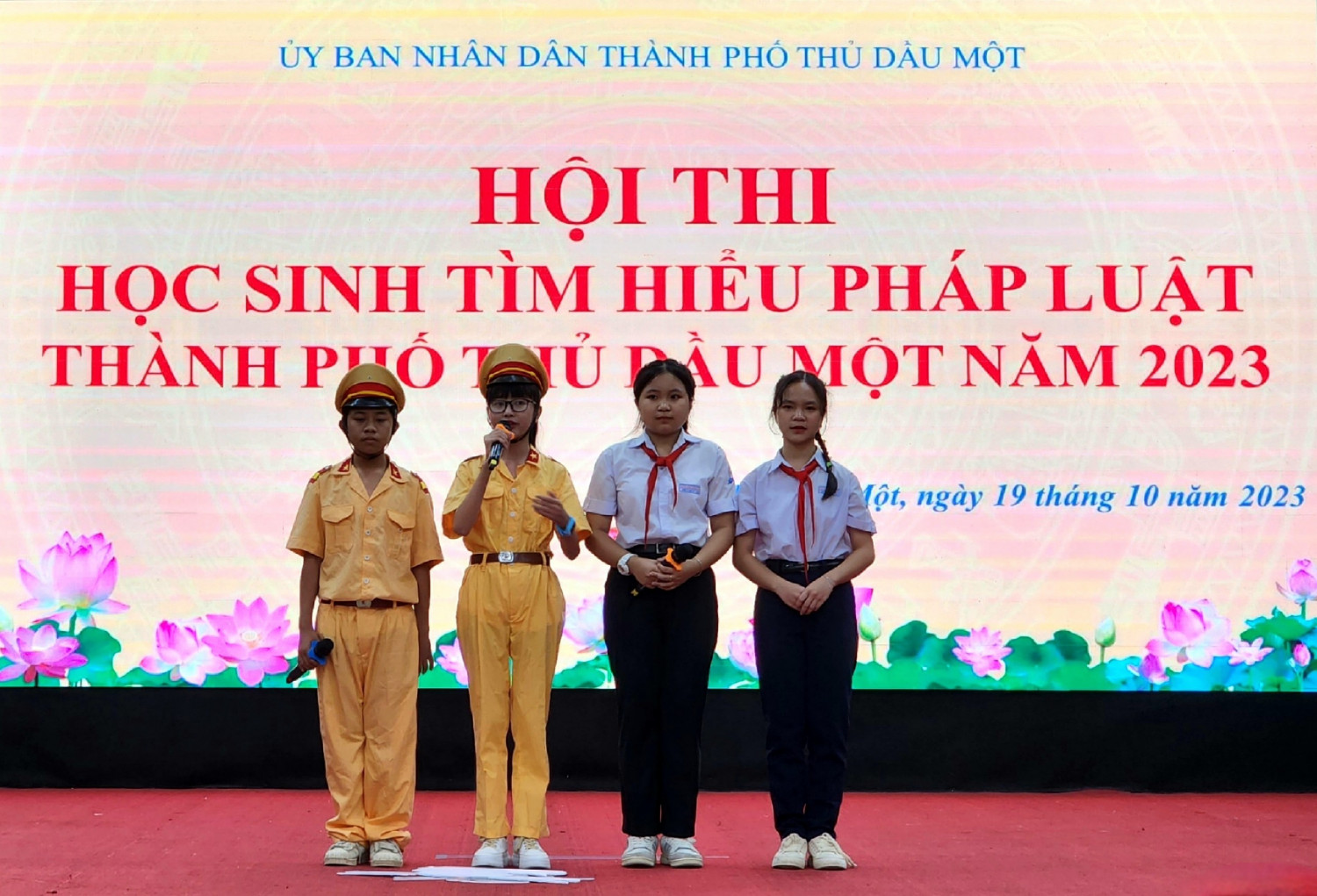 z4798684094141 2288d657d5b6f020307a3e271a49eb71