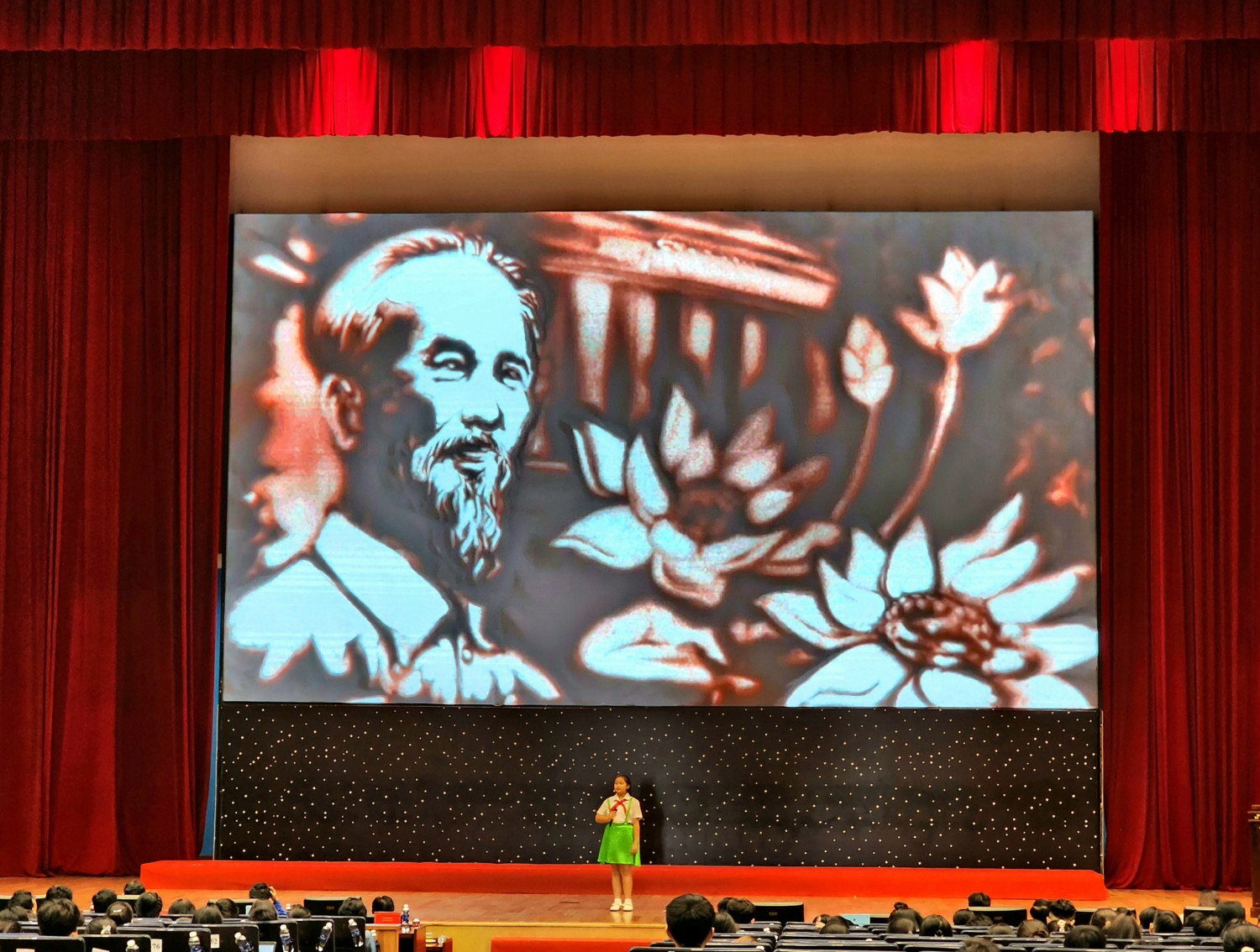 z4832965280359 992b12a5186b5bce75e79e22a6822aca