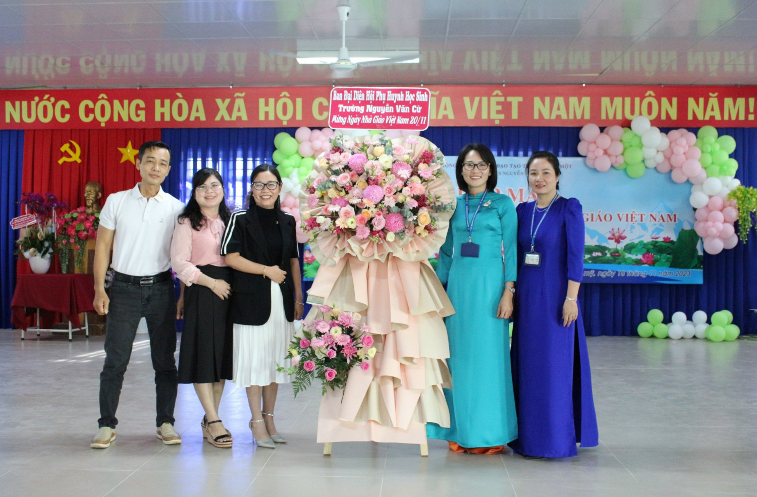 z4892371180833 25e2408c25577221e7429e6d36a9f03e