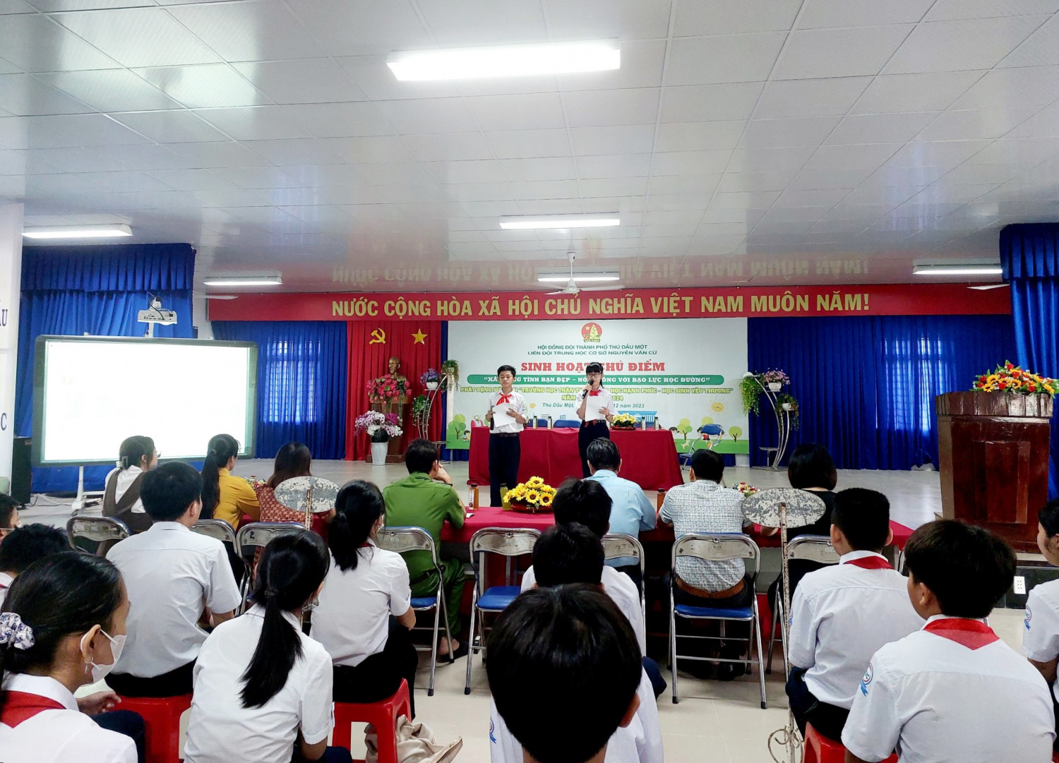 z4935434852308 759c262a0c8e2b78d7665541438aff89