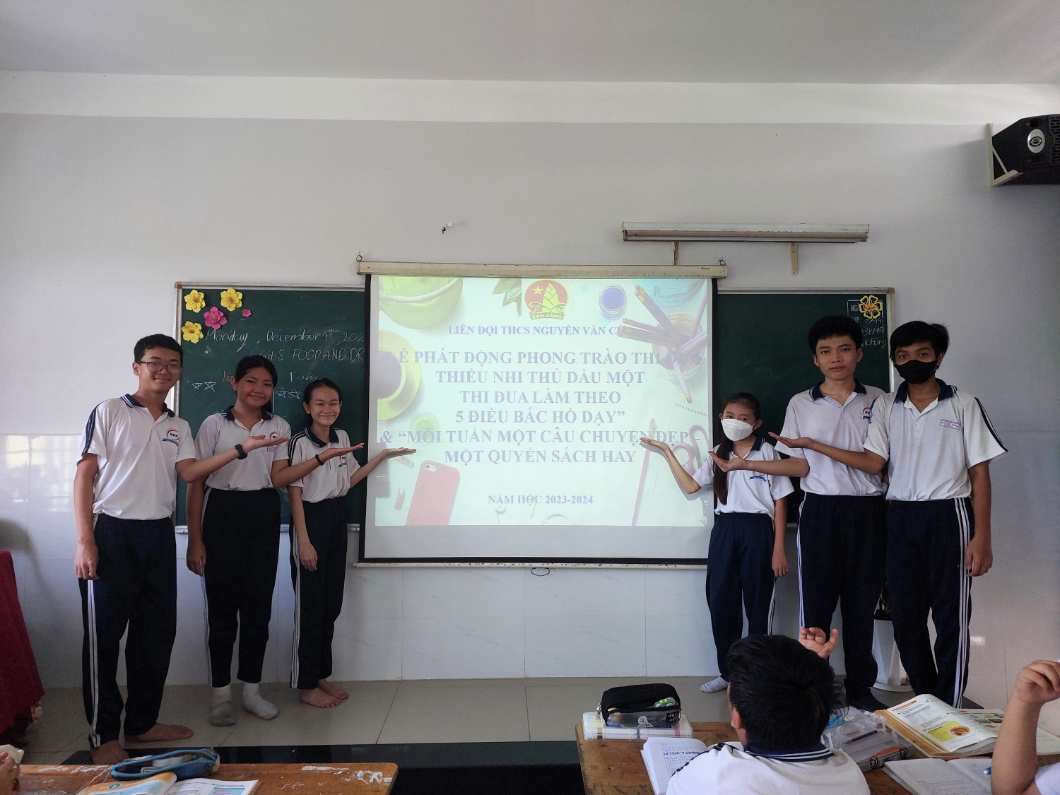 z4941440193538 632c881ac818f86149d1d9372580bb0e