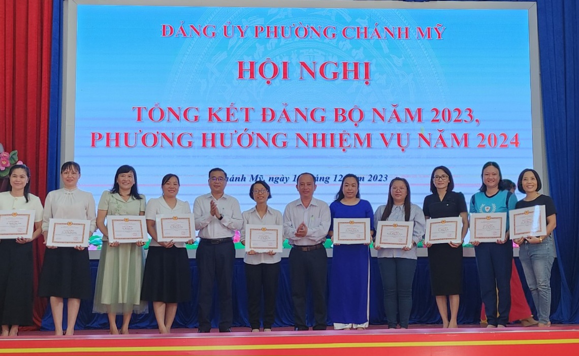 Tham dự Hội nghị tổng kết Đảng bộ phường Chánh Mỹ năm 2023