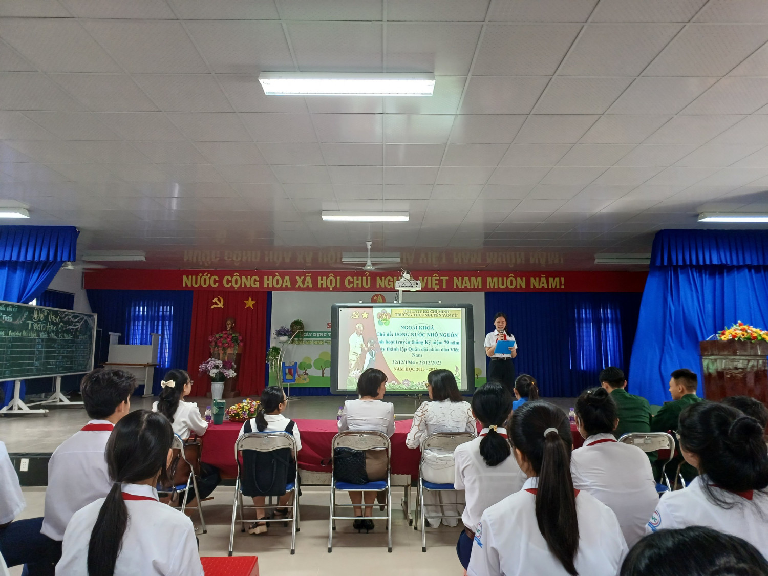 z4999812279592 e18e55233281f8c9e335d96044f4b20f