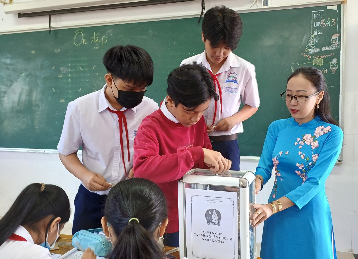 z4999820470671 da74a01db7a347401862f283d6172650