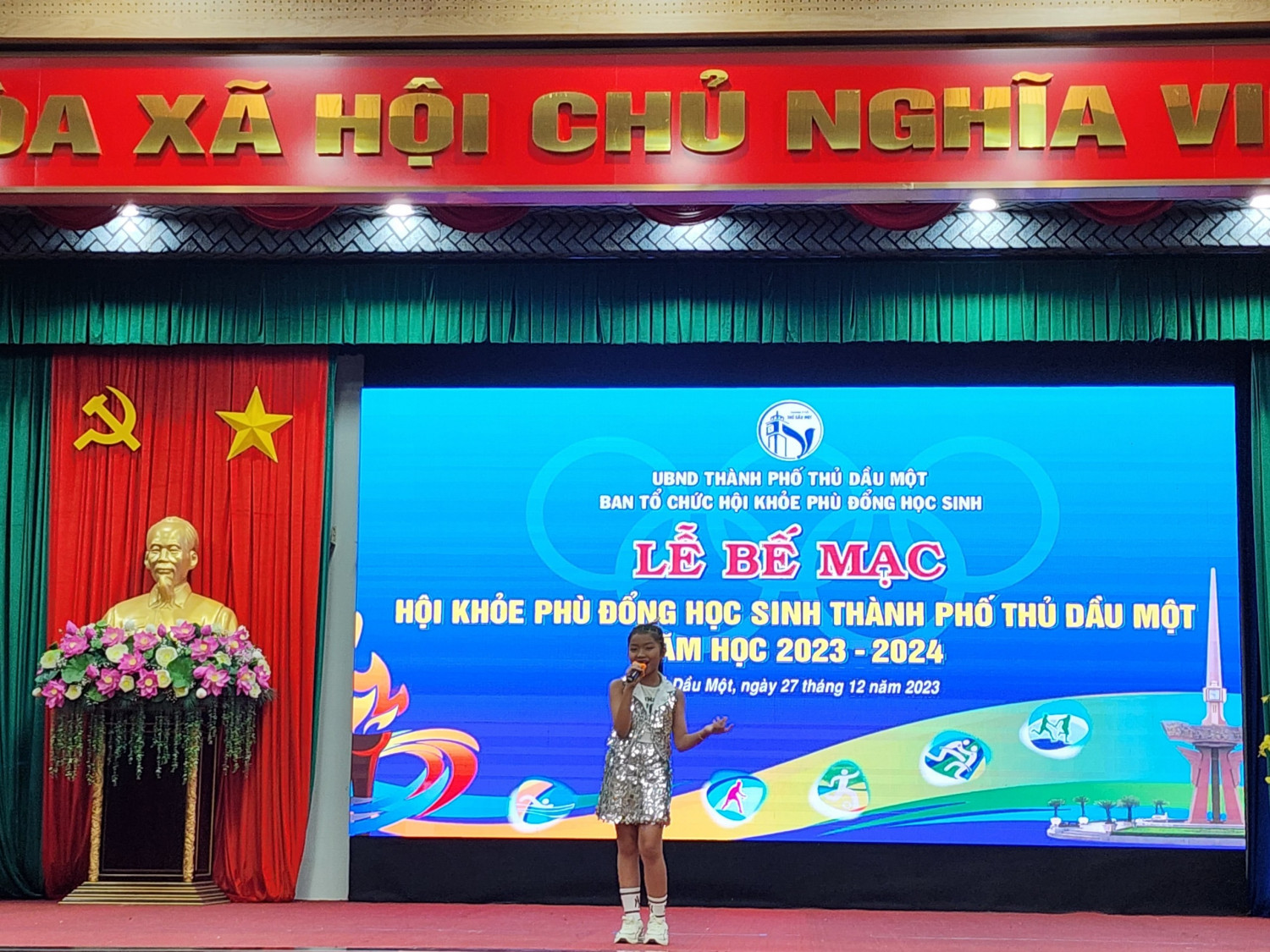 z5014849230924 672116489298f7408a5a66ba0a693195