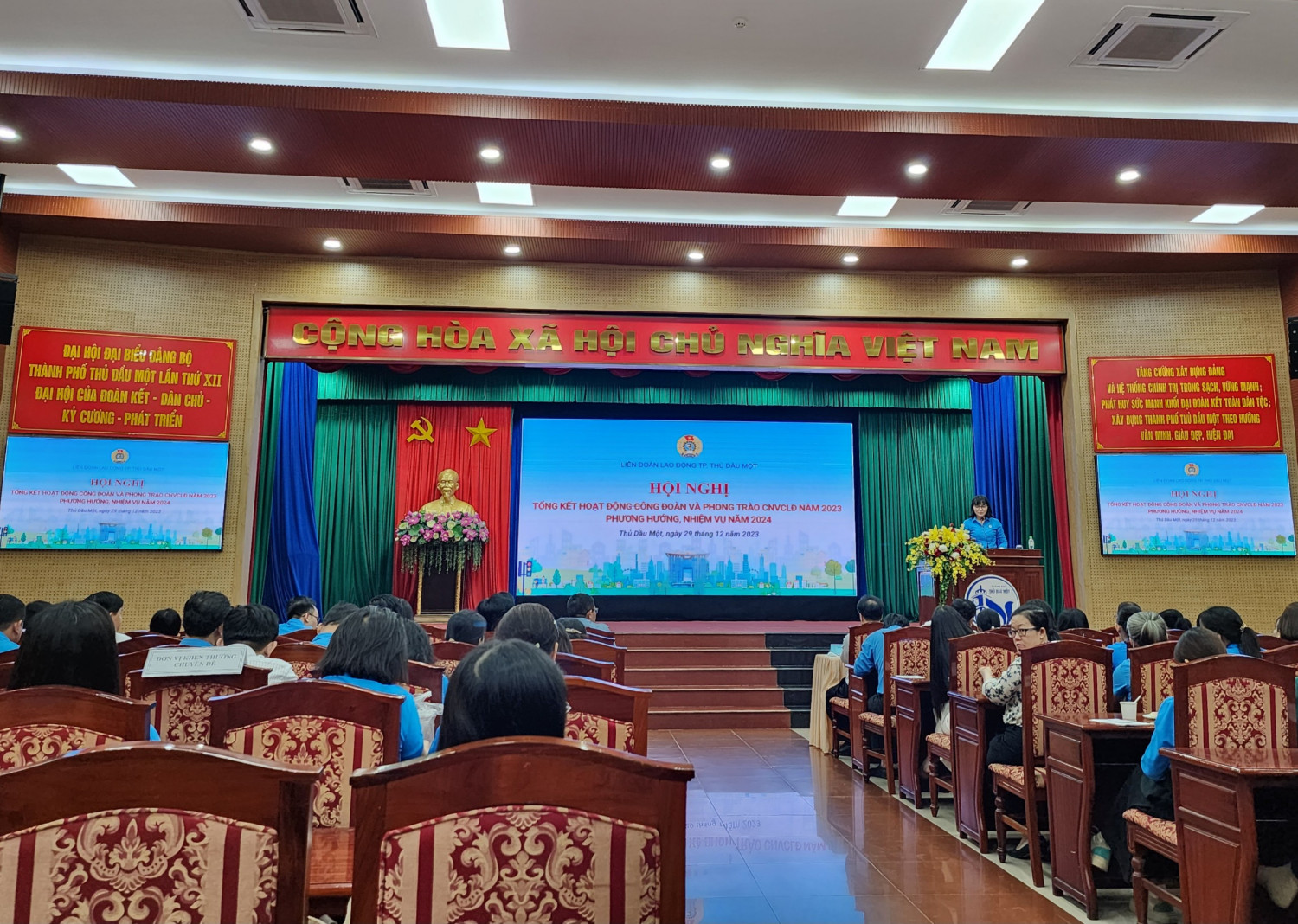 z5021690239726 0209360d10bfb476afb556a218b960fa