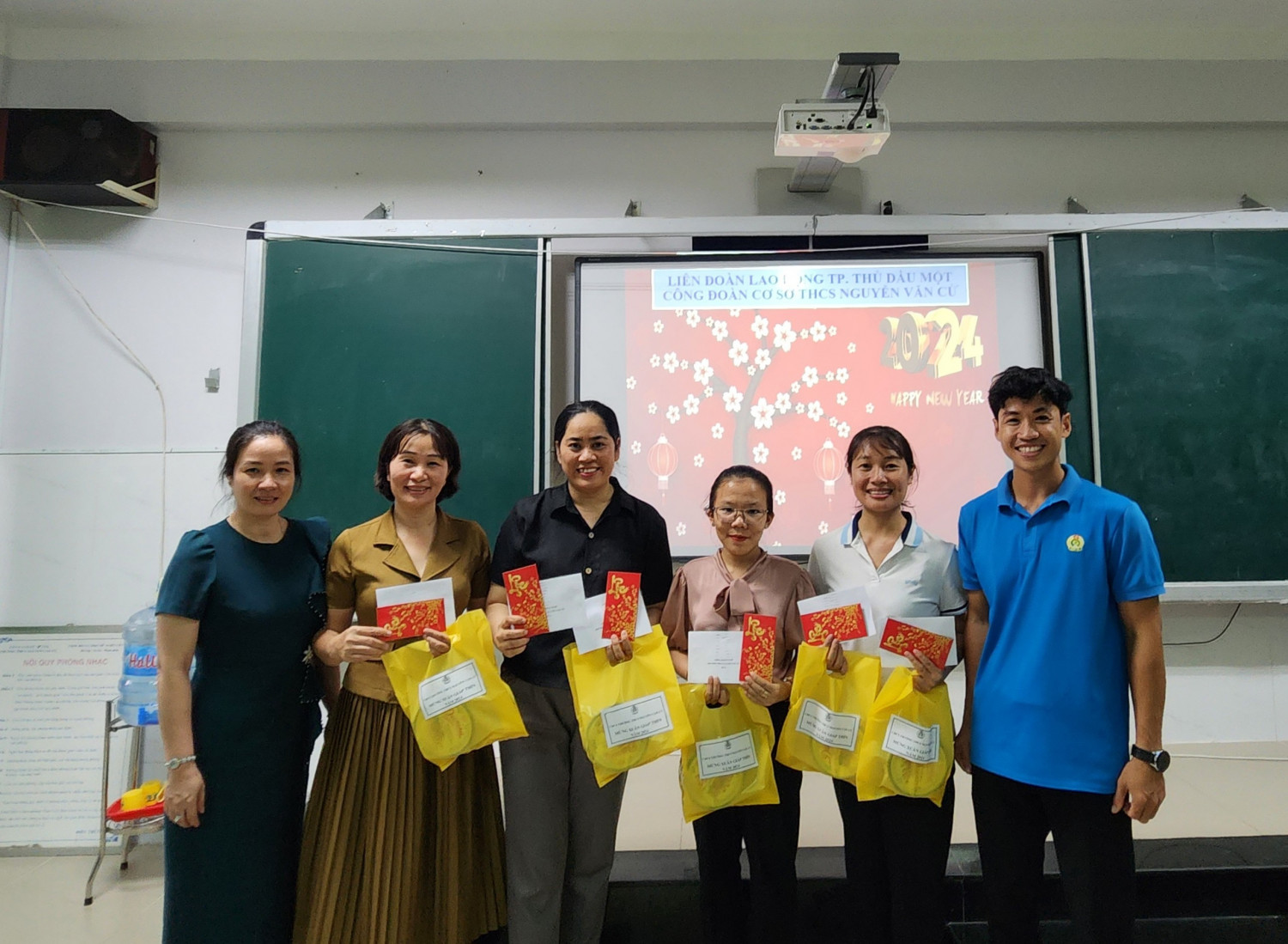 z5165136173465 dc1c77a93451f3dd77eecc38197e000c