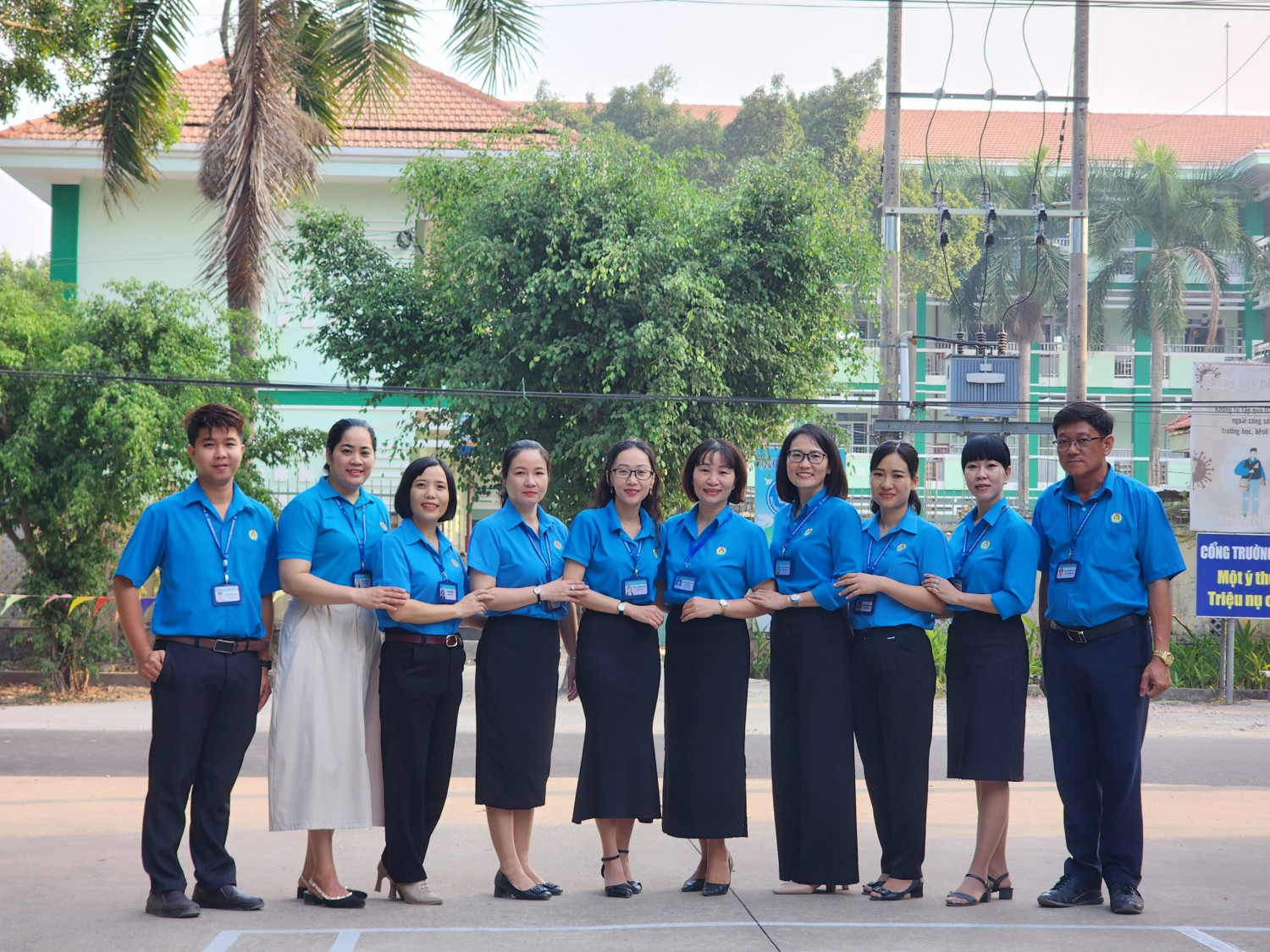 z5220161753043 6703b88a80a33d26ef67f3730151a8f8