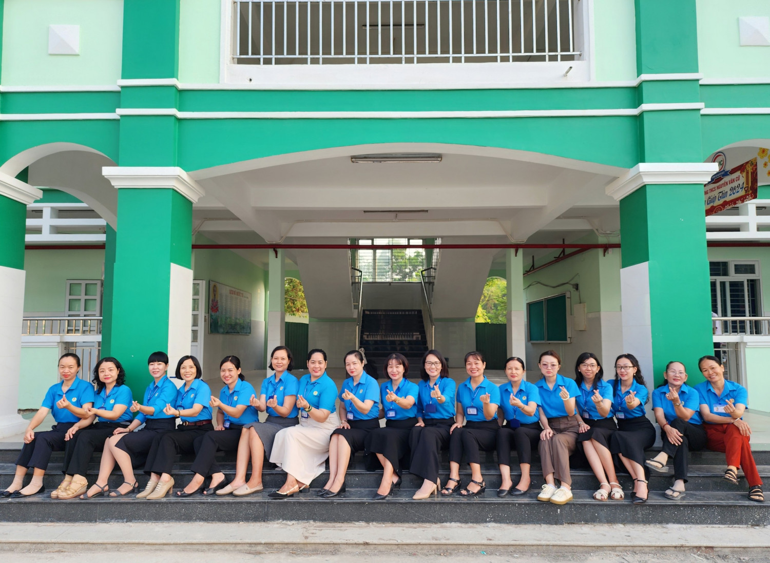 z5220162190722 2cd97688697edb2edfe63483cad41efd