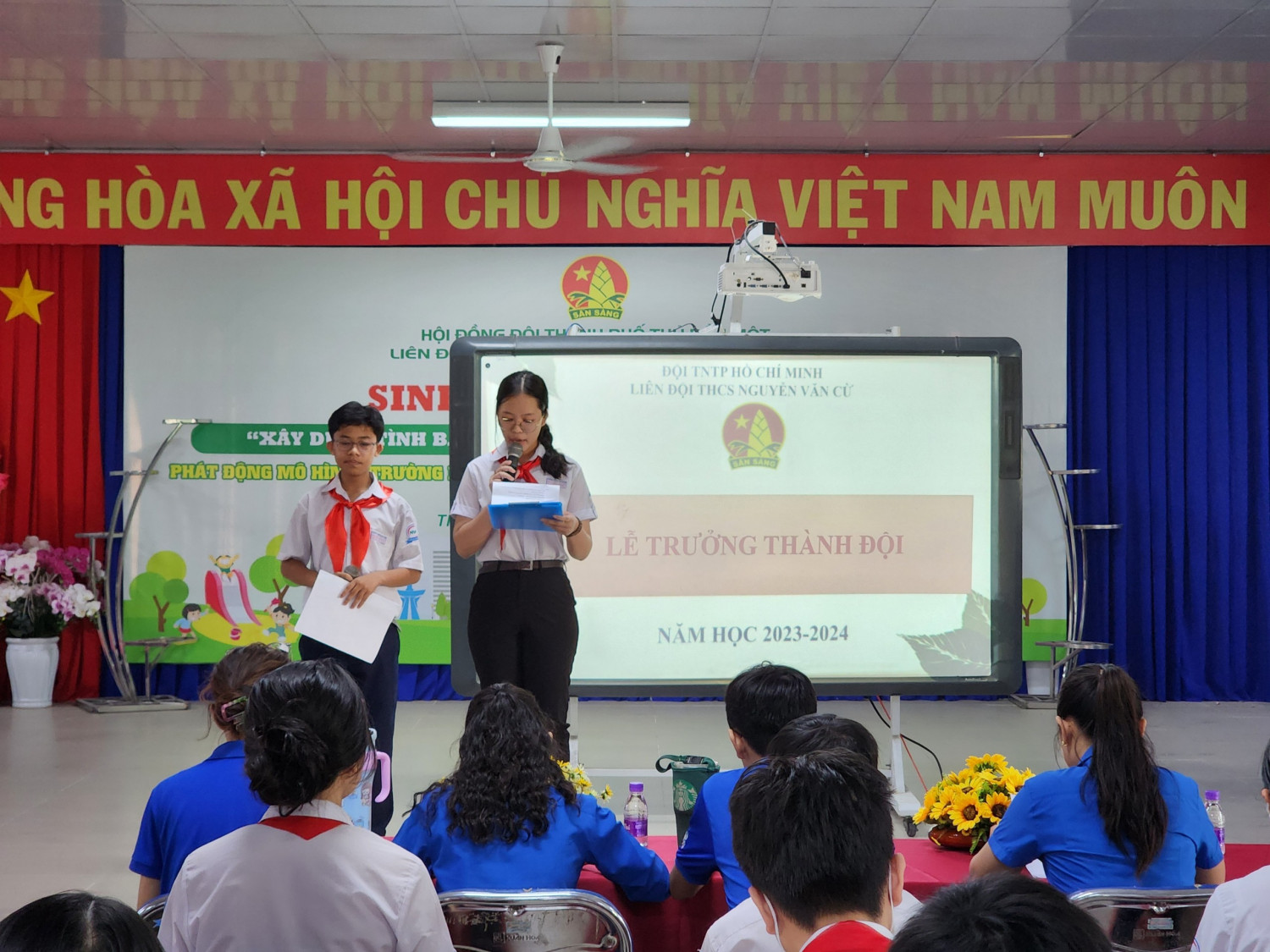 Tổ chức lễ trưởng thành đội, lớp cảm tình đoàn năm học 2023-2024