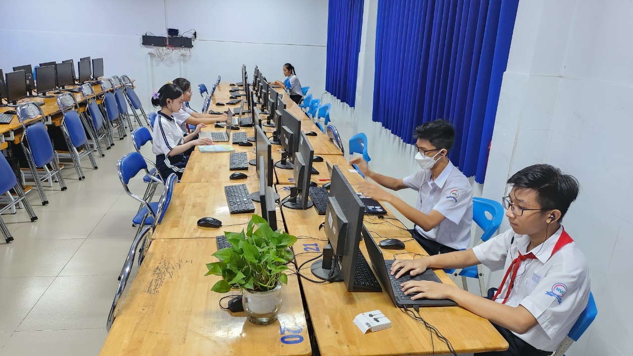 z5324083113883 16aba20c2234e82302b7a7c5b3df05cd