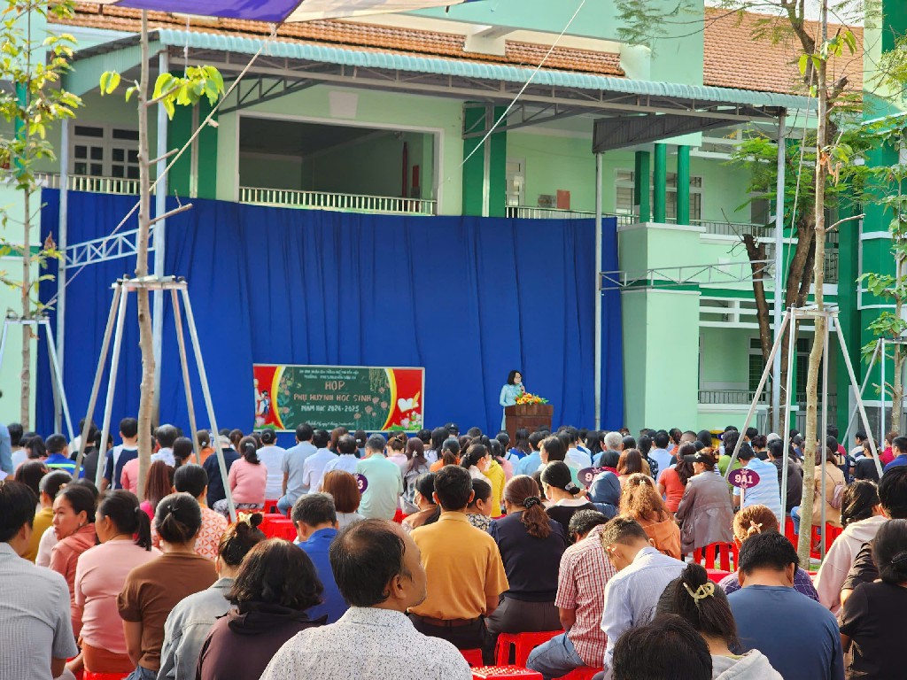 z6410026498997 f90a0776cfd070354e59dbecfeaa20f1