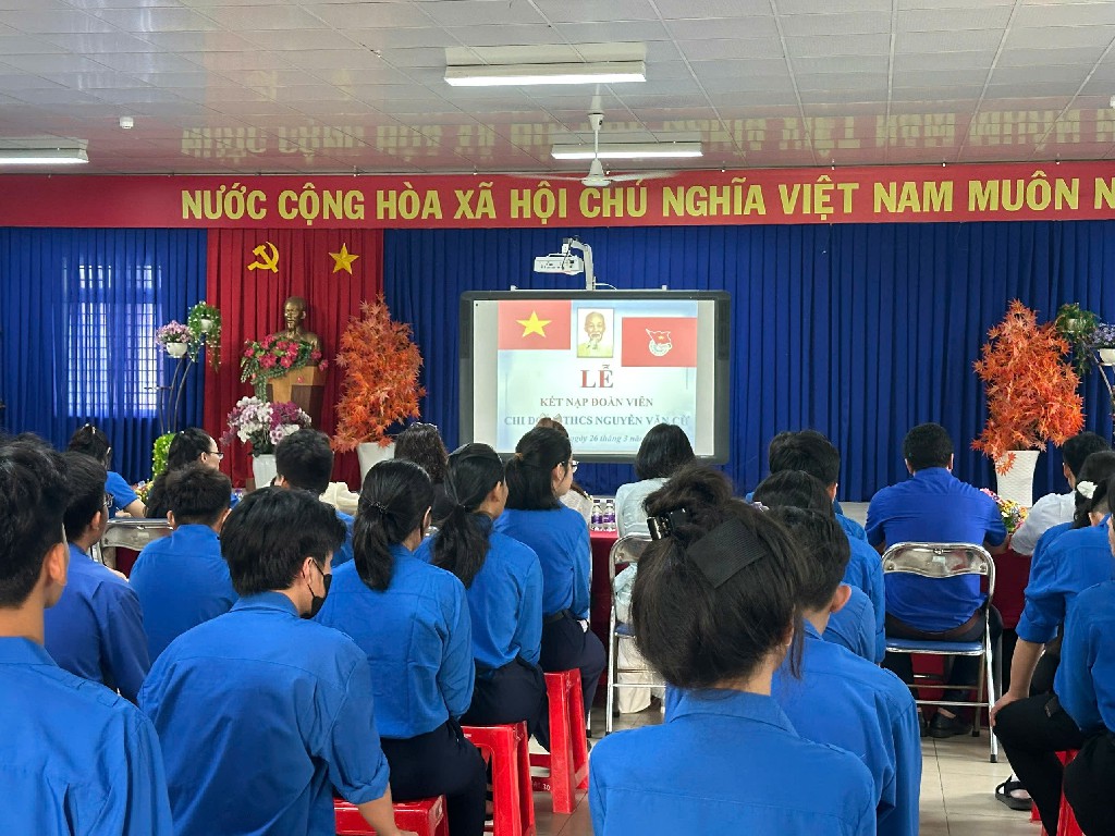 z6444599835333 353c685072e2cd33aee5fc84780ad8c1