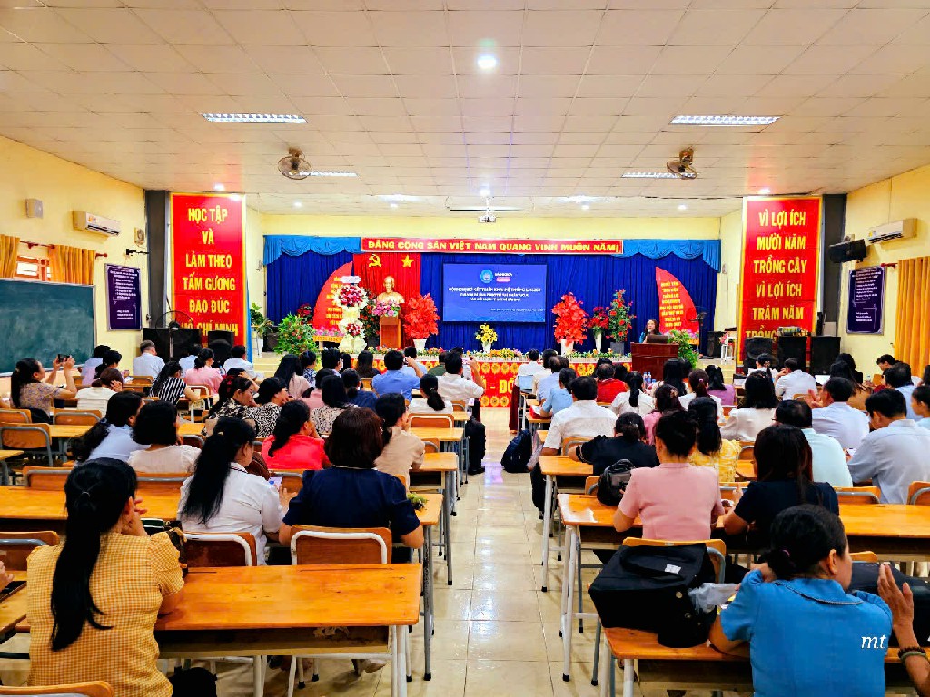 z6452980679438 0522979a005c4059fce718db96ed15ab